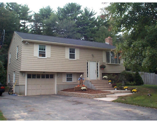 10 Kilsyth Road Norton, MA 02766 - Photo 1 of 18 Gallery Image 1