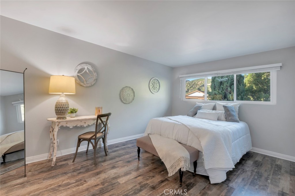 19081 Braemore Road Porter Ranch, CA 91326 - Photo 43 of 58