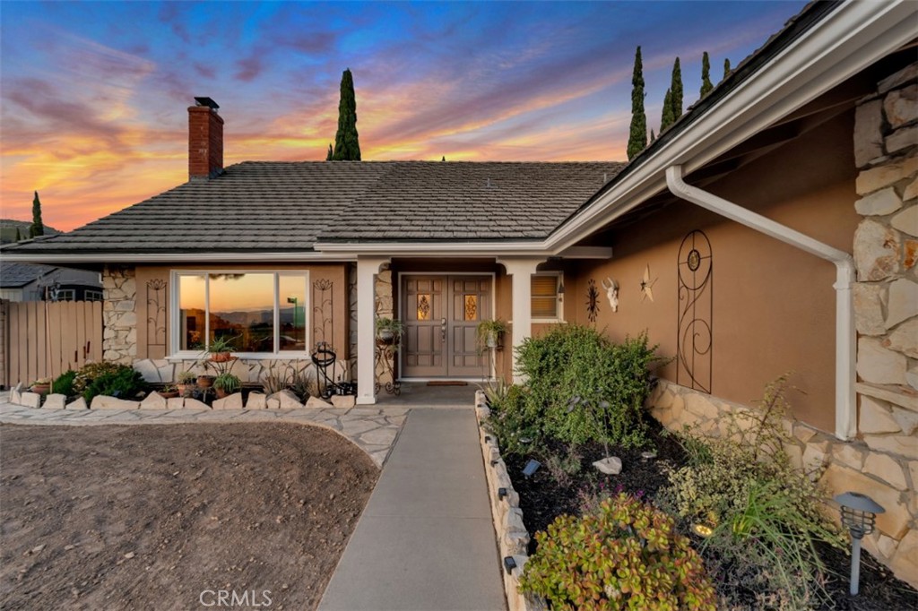 19081 Braemore Road Porter Ranch, CA 91326 - Photo 5 of 58