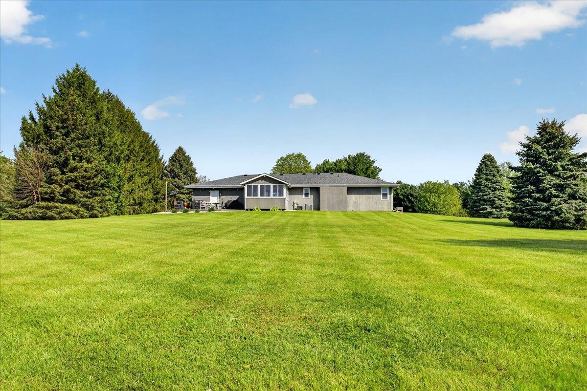 6137 Upper Ridge Way Roscoe, IL 61073 - Photo 39 of 48
