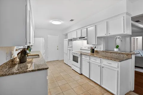 $325,000 | 2132 Sandy Lane, Irving, TX 75060