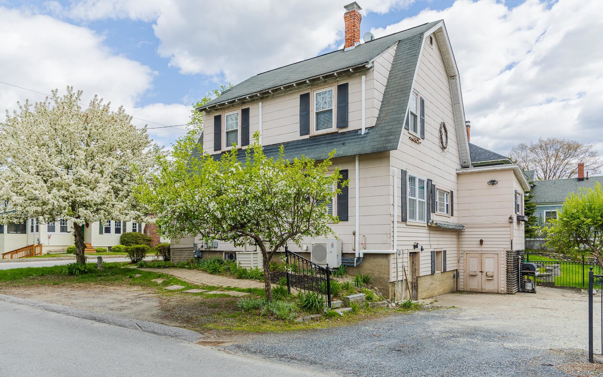47 Baker Street Keene, NH 03431 - Photo 4 of 45