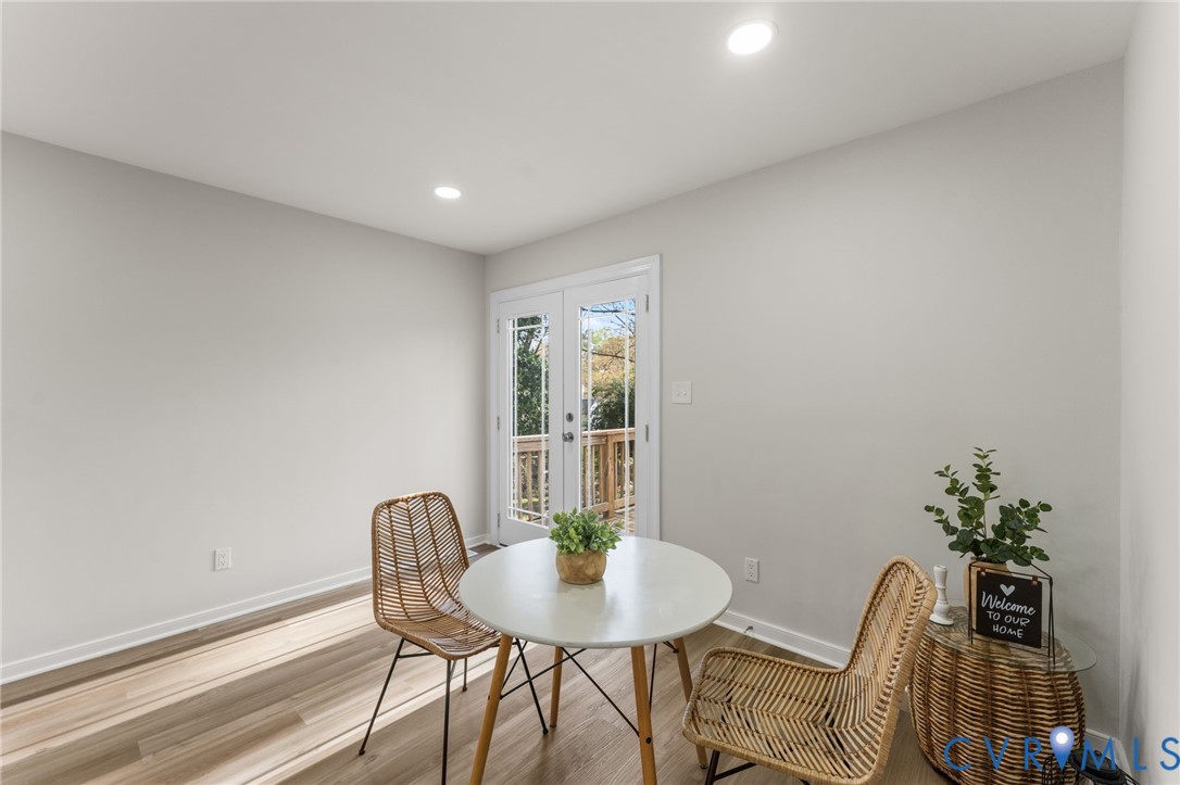 10209 Stonemill Road Henrico, VA 23233 - Photo 8 of 28 a view of a dining room with furniture and window