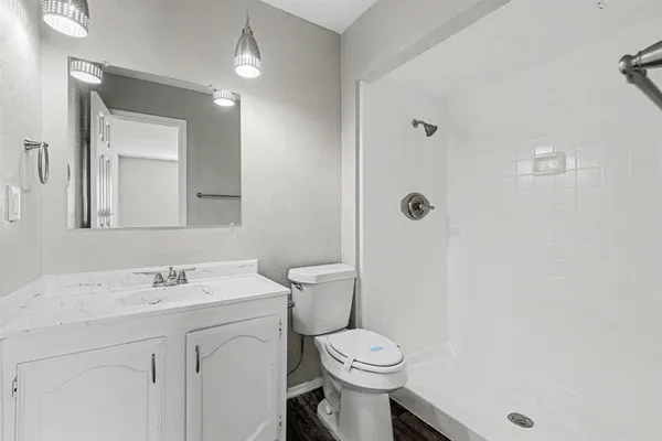 $325,000 | 2312 Chinaberry Drive, Bedford, TX 76021