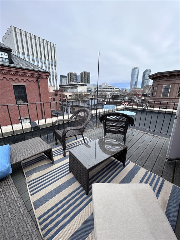 27 Anderson Street, Unit 1 Boston, MA 02114 - Photo 5 of 8