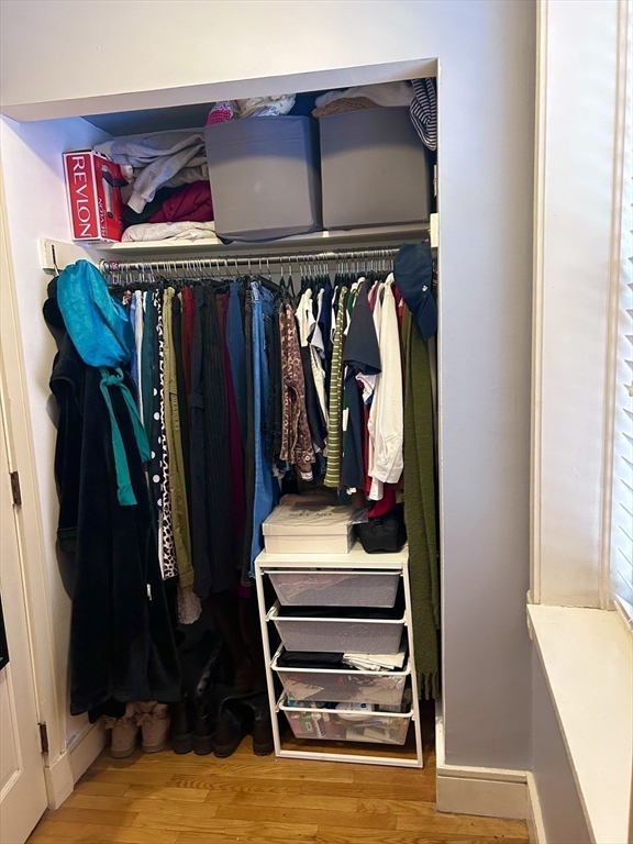 27 Anderson Street, Unit 1 Boston, MA 02114 - Photo 6 of 8