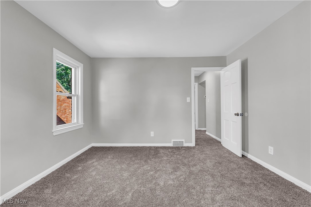 2425 Canterbury Road Cleveland Heights, OH 44118 - Photo 19 of 33 Spare room with carpet flooring