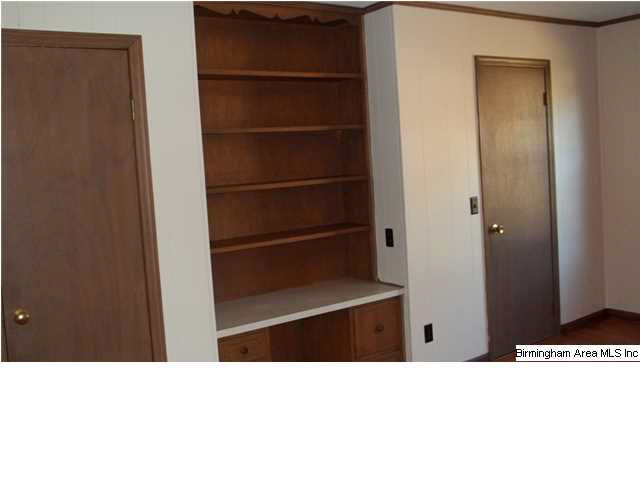 657 Alabama Avenue Oneonta, AL 35121 - Photo 17 of 26