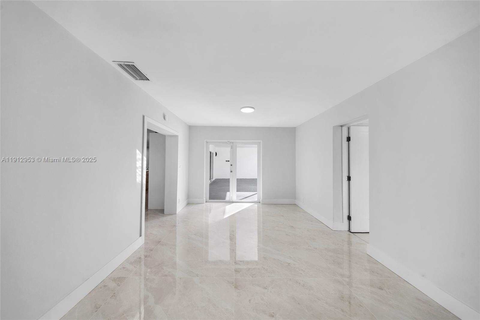 4500 Monroe Street Hollywood, FL 33021 - Photo 25 of 67 a big room with windows and closet