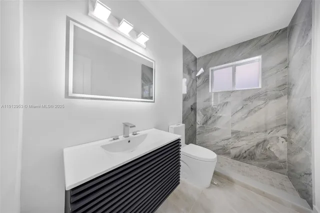 $875,000 | 4500 Monroe Street, Hollywood, FL 33021