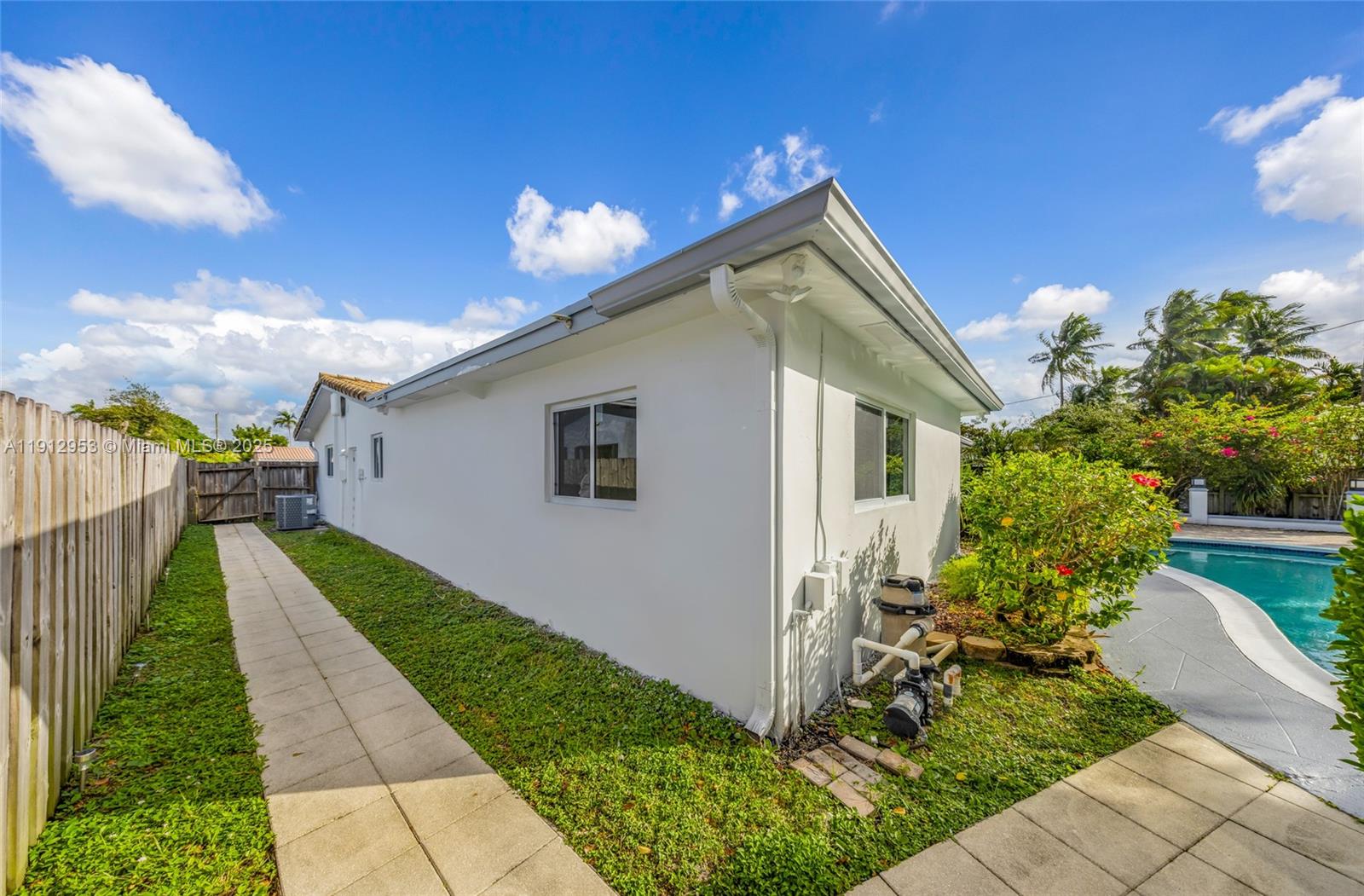 4500 Monroe Street Hollywood, FL 33021 - Photo 63 of 67 a front view of house with yard