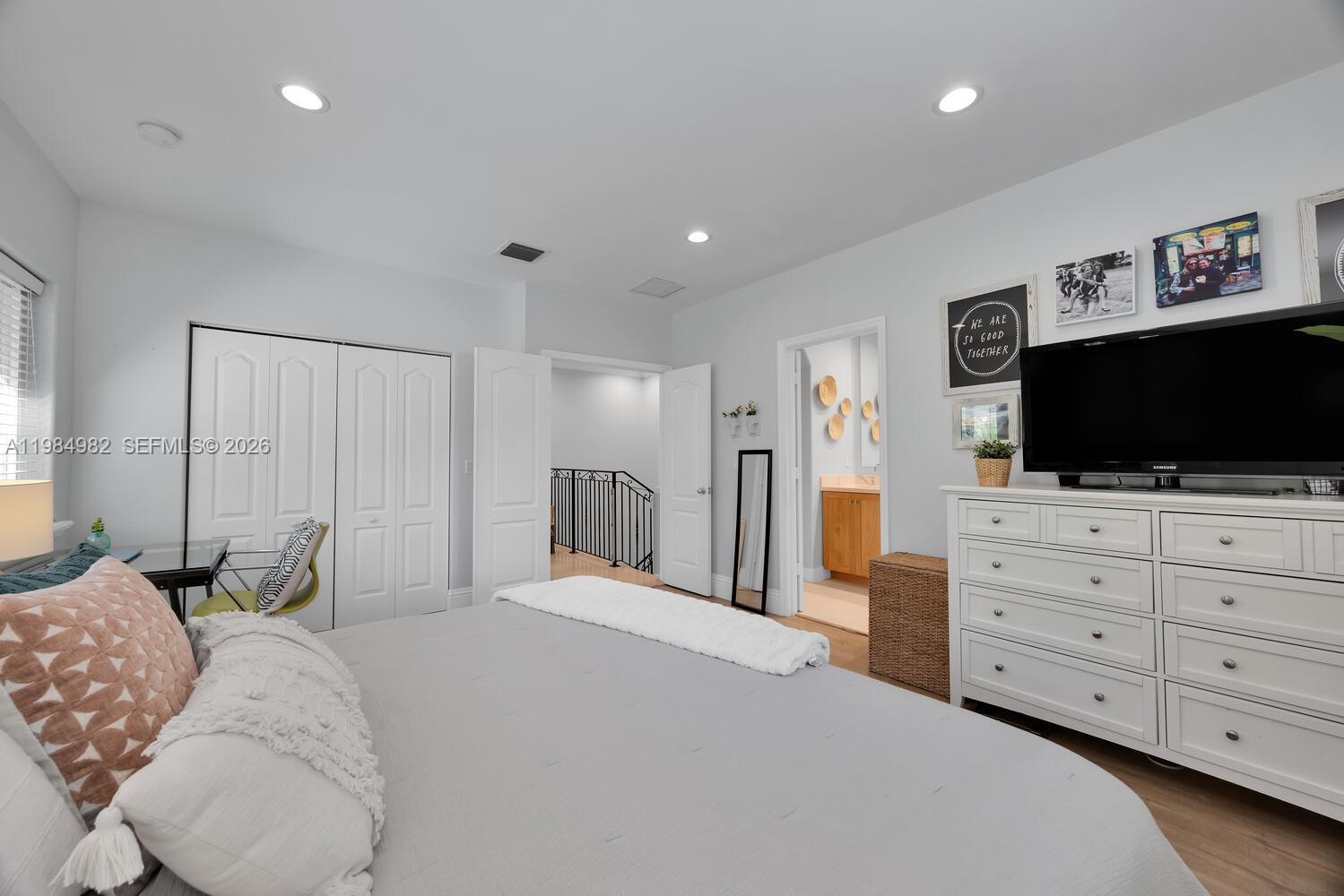 3273 Matilda Street Miami, FL 33133 - Photo 11 of 22