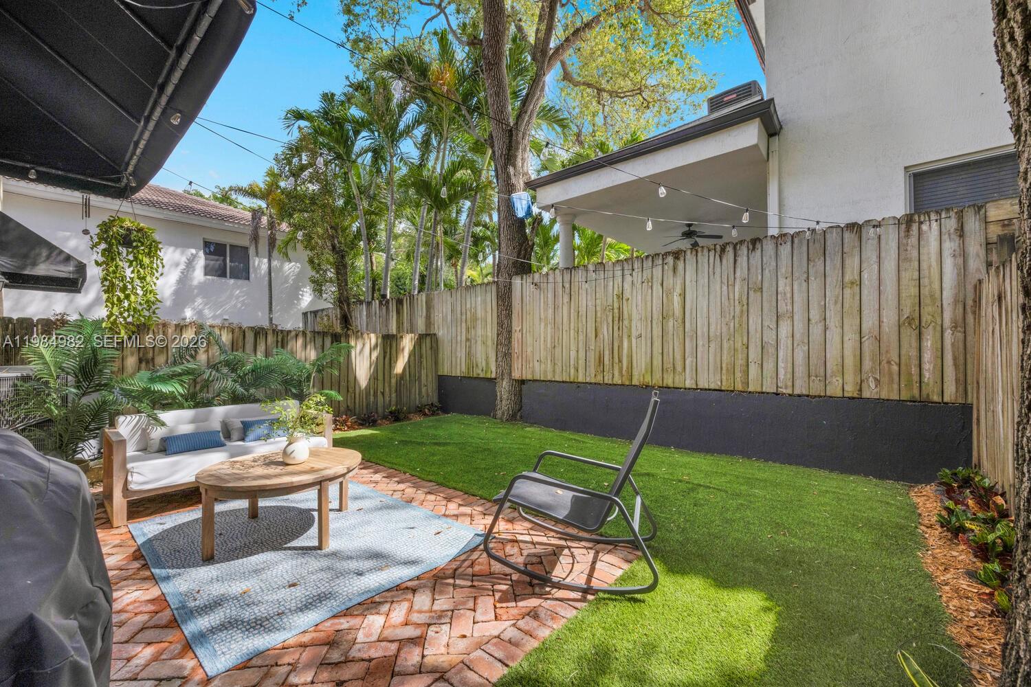 3273 Matilda Street Miami, FL 33133 - Photo 20 of 22