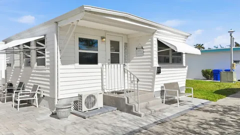 $425,000 | 21 Hibiscus Drive, Unit I, Briny Breezes, FL 33435