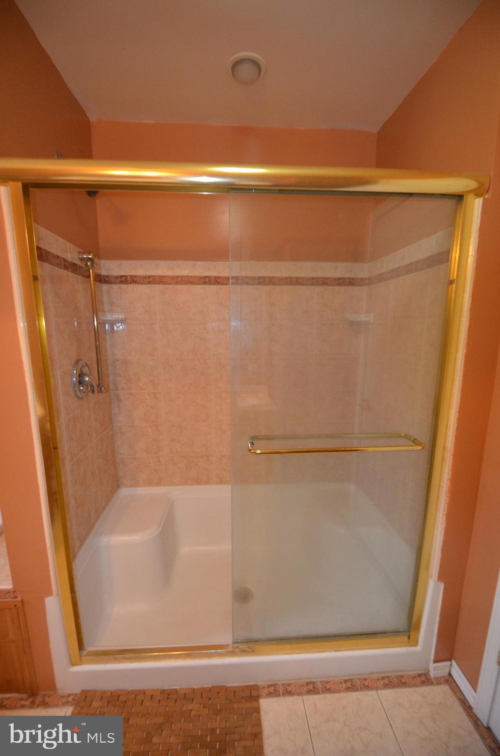 1118 Kepler Road Pottstown, PA 19464 - Photo 35 of 47 Master Bath
