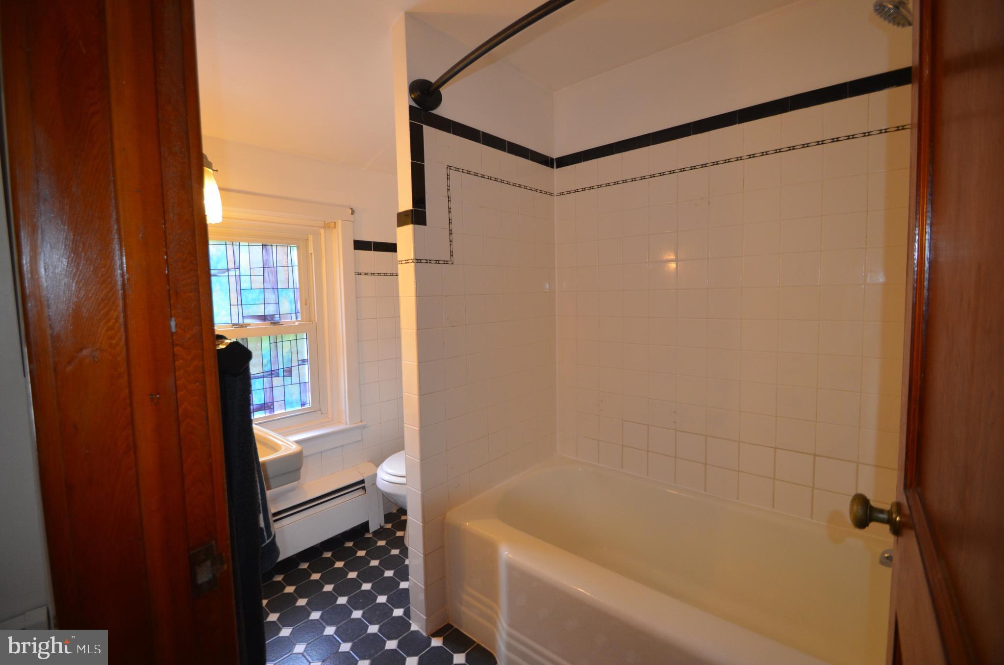 1118 Kepler Road Pottstown, PA 19464 - Photo 43 of 47 Hall Bath