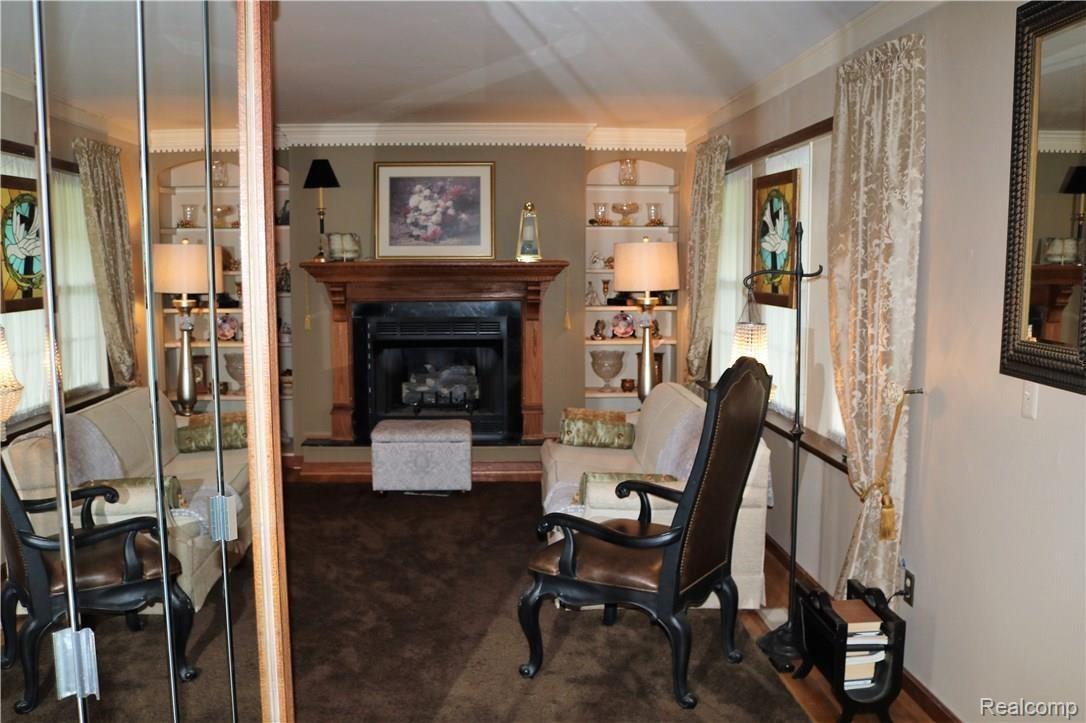 54414 Mound Road Utica, MI 48316 - Photo 2 of 57 IMG_9531.JPG