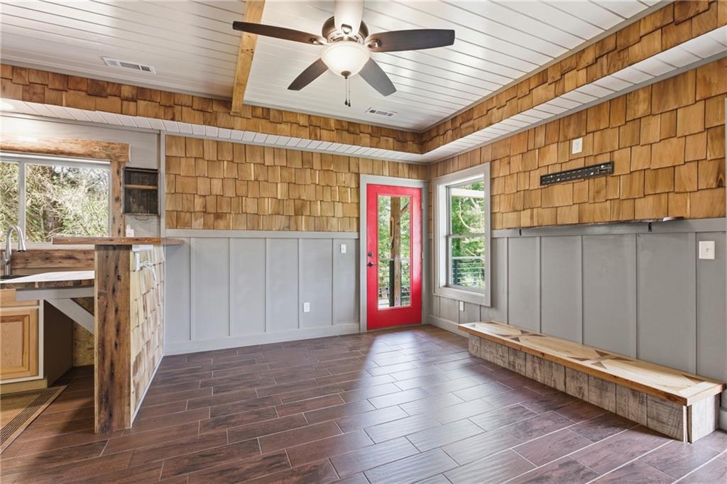 456 Oak Springs Road Clarkesville, GA 30523 - Photo 12 of 52