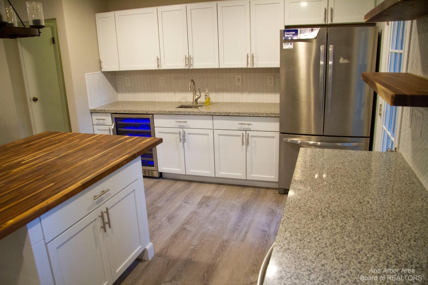 879 Lambkins Road Saline, MI 48176 - Photo 8 of 33 Photo 8