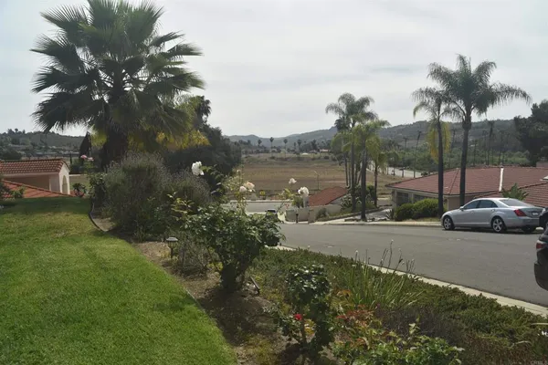 $949,995 | 5436 Fairgreen Way, Bonsall, CA 92003