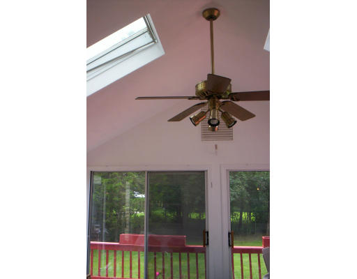 1049 Bay Road Sharon, MA 02067 - Photo 5 of 16 Gallery Image 5