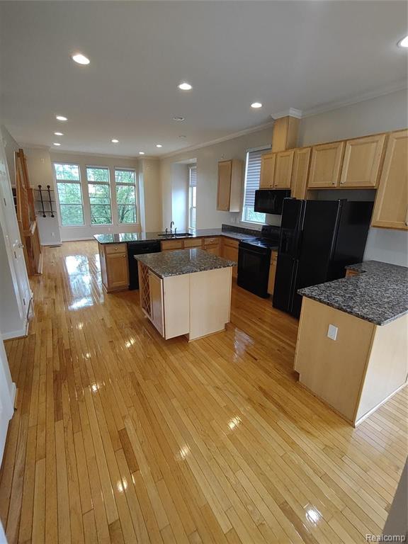 43 Adelaide Street Detroit, MI 48201 - Photo 34 of 44