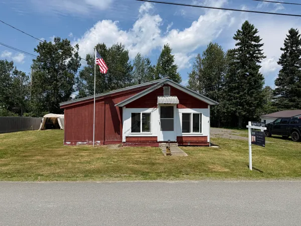 $140,000 | 4 Coburn Avenue, Jackman, ME 04945
