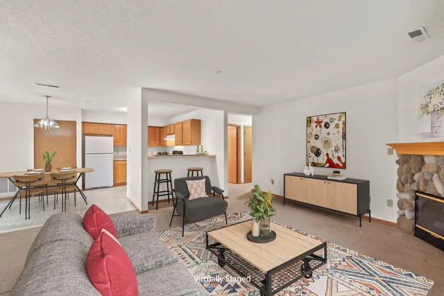 $240,000 | 170 West Aspen Court, Unit 6, Oak Creek, WI 53154