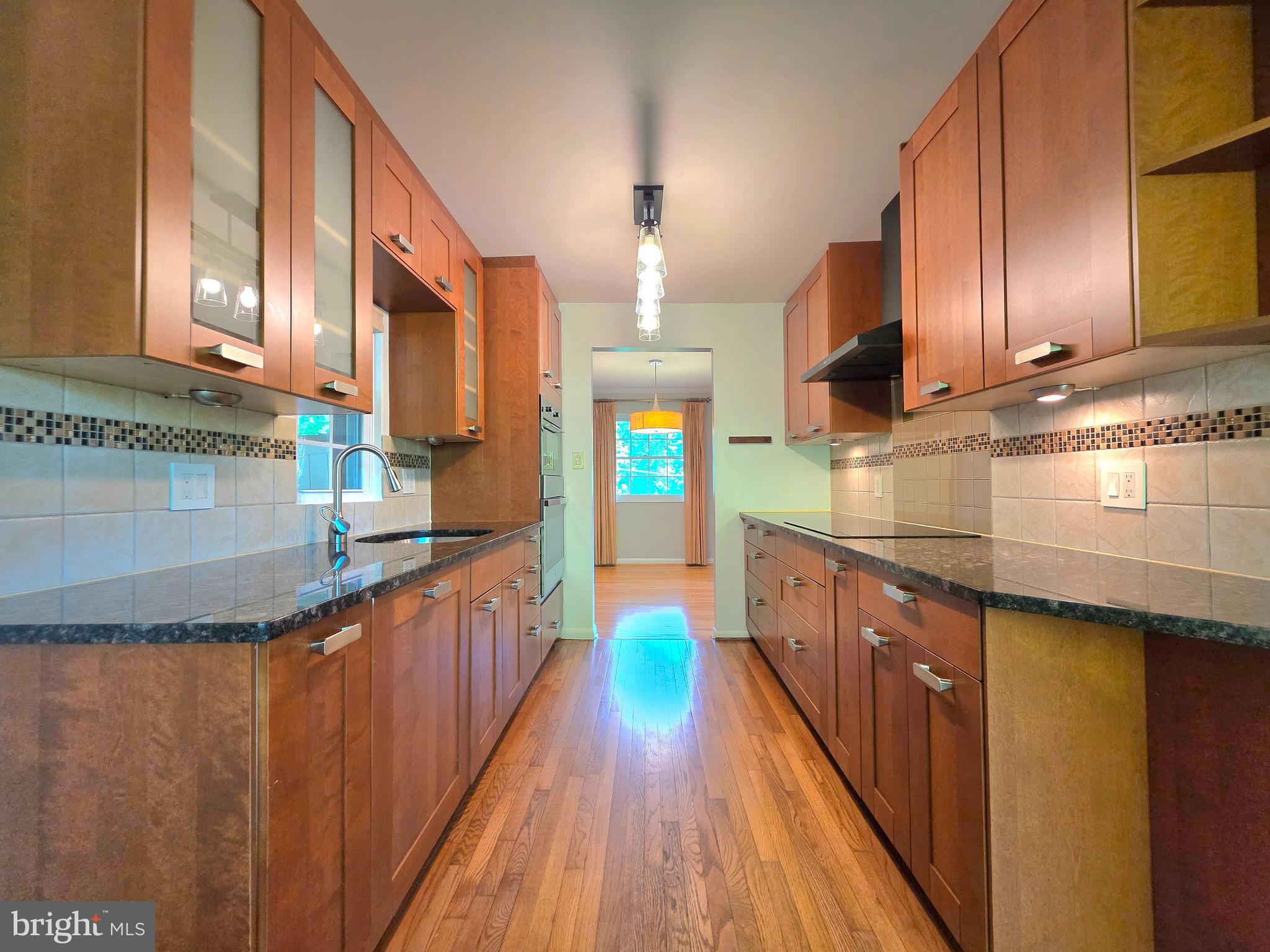 2215 Collingwood Road Alexandria, VA 22308 - Photo 8 of 40