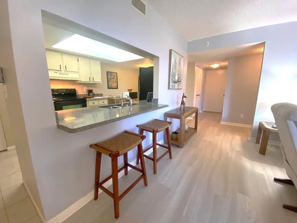 $2,500 | 2255 Lindell Boulevard, Unit 4207, Delray Beach, FL 33444