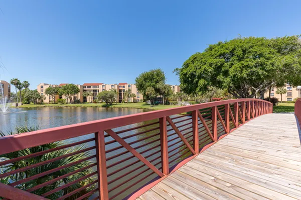 $2,500 | 2255 Lindell Boulevard, Unit 4207, Delray Beach, FL 33444