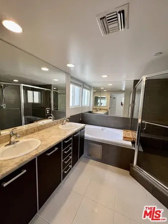 $4,200 | 1353 North Fuller Avenue, Unit 3, Los Angeles, CA 90046