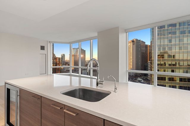 $1,935,000 | 1 Franklin Street, Unit 2608, Boston, MA 02110