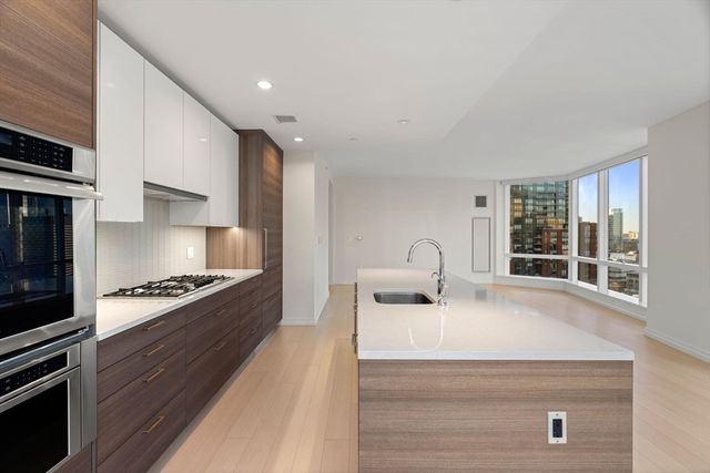 $1,935,000 | 1 Franklin Street, Unit 2608, Boston, MA 02110