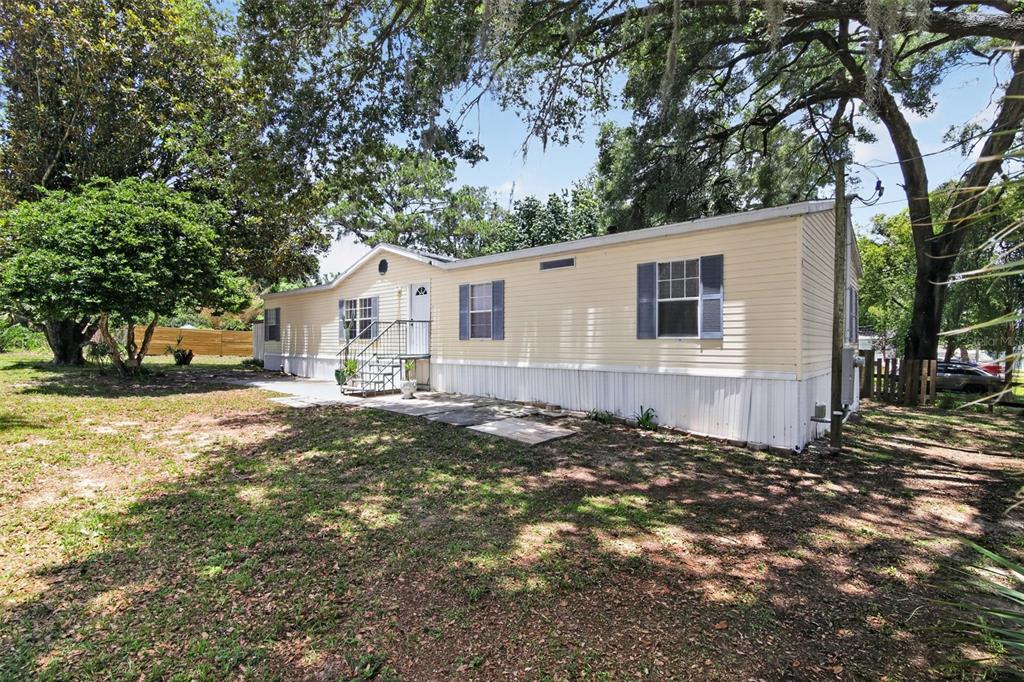 102 3rd Street Lady Lake, FL 32159 - Photo 2 of 30