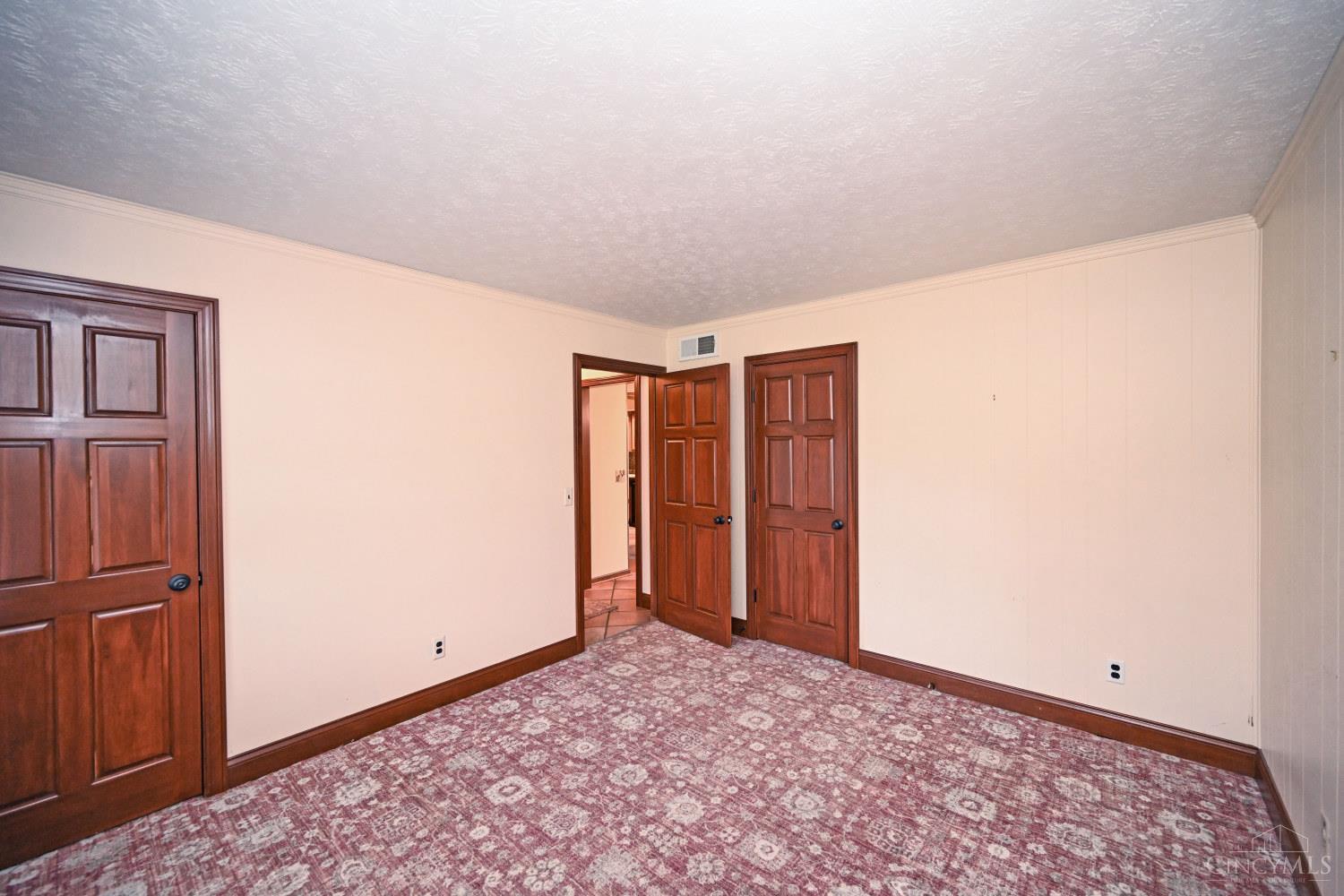 5339 Race Road Cincinnati, OH 45247 - Photo 21 of 48 Gallery Image 21