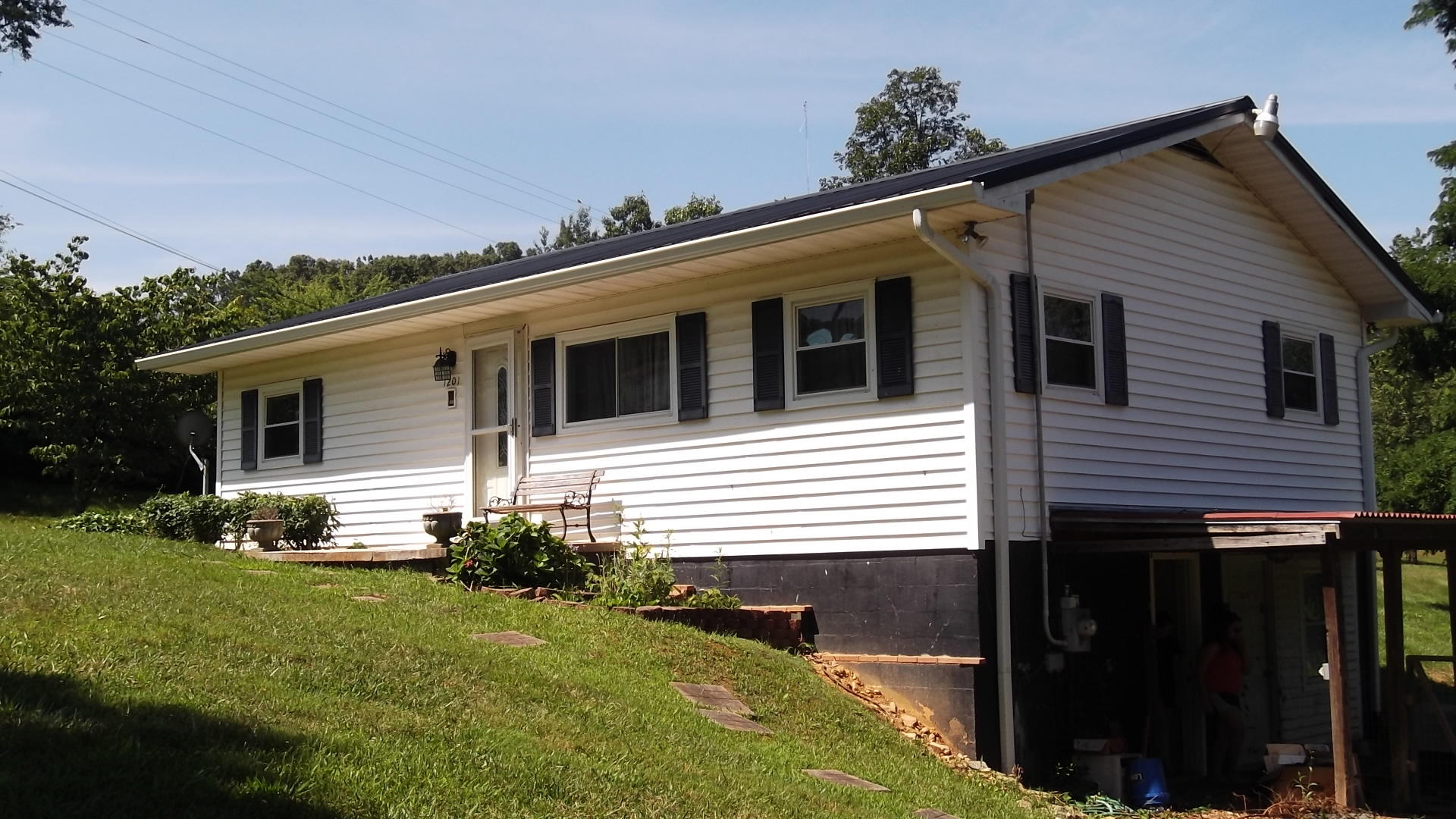 1201 Friends Station Road New Market, TN 37820 - Photo 22 of 22 DSCF5097