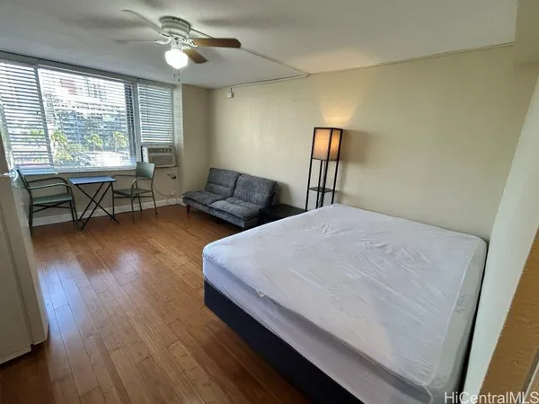 $1,600 | 444 Niu Street, Unit 909, Honolulu, HI 96815