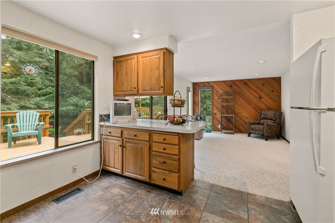 4121 Ridgewood Avenue Bellingham, WA 98229 - Photo 13 of 25 Gallery Image 13