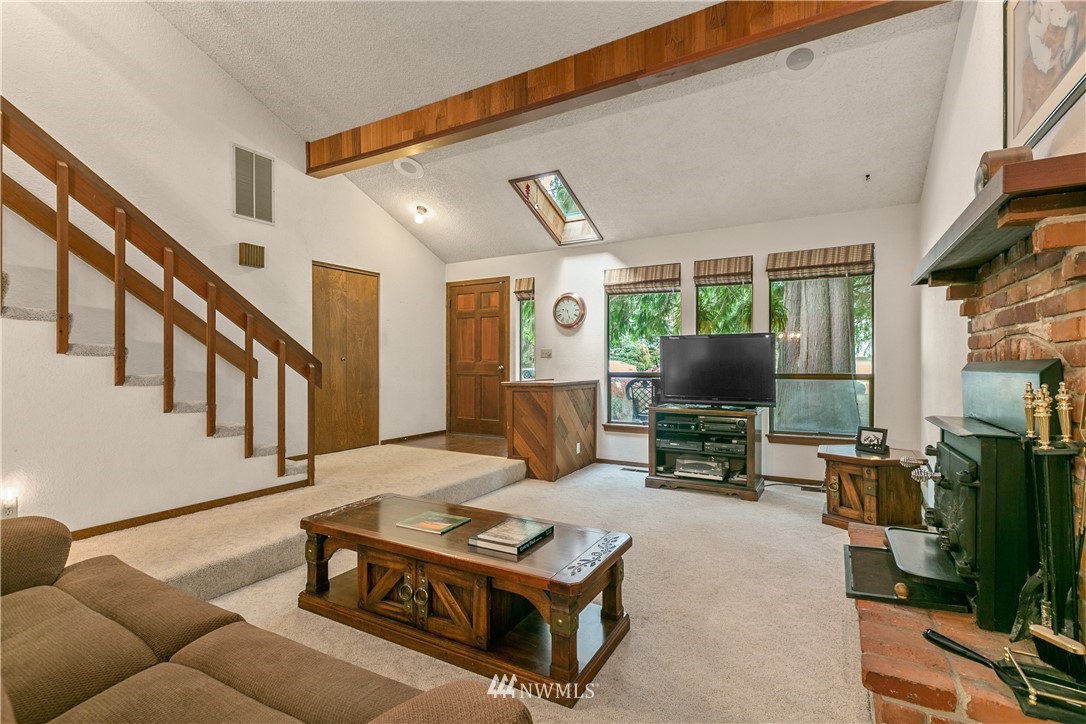 4121 Ridgewood Avenue Bellingham, WA 98229 - Photo 5 of 25 Gallery Image 5