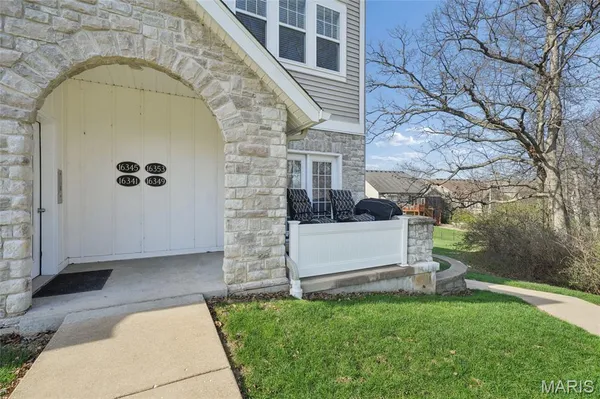 $369,000 | 16349 Justus Post Road, Chesterfield, MO 63017