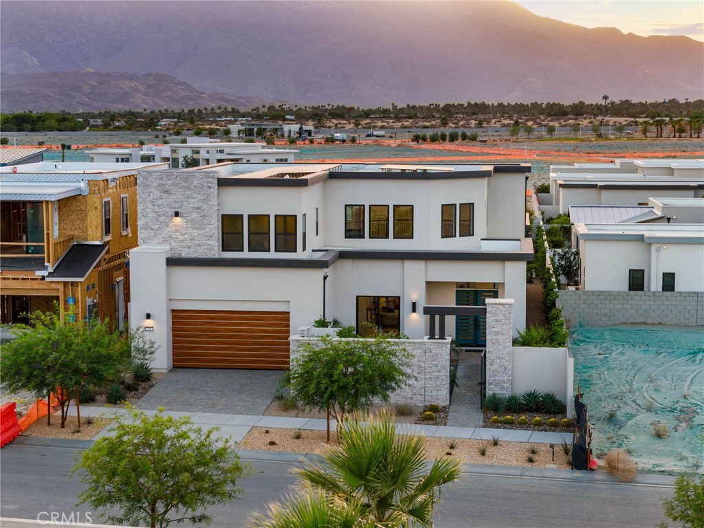 79 Harmonious Drive Rancho Mirage, CA 92270 - Photo 2 of 56