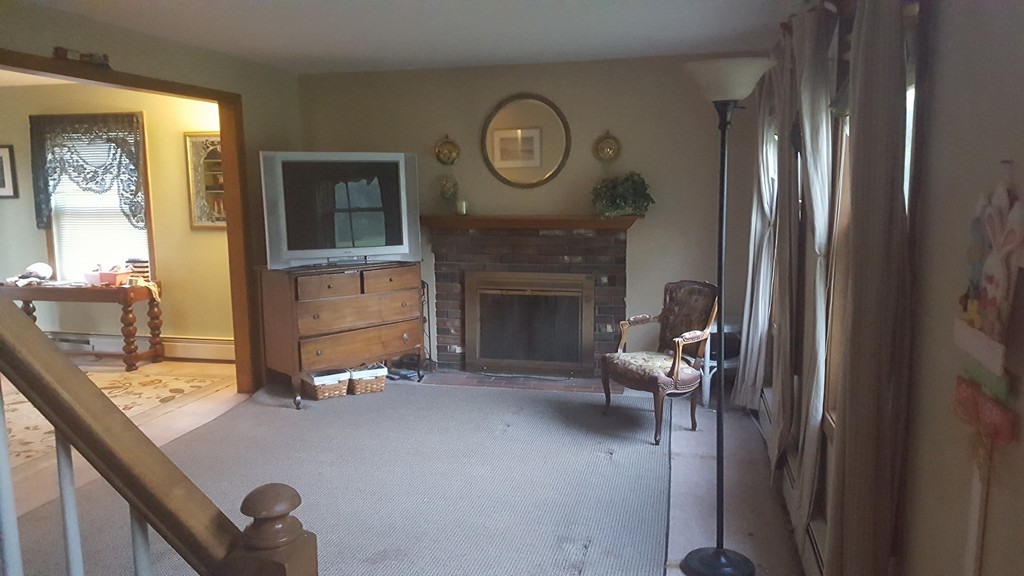 113 New Boston Road Dudley, MA 01571 - Photo 6 of 12 Gallery Image 6