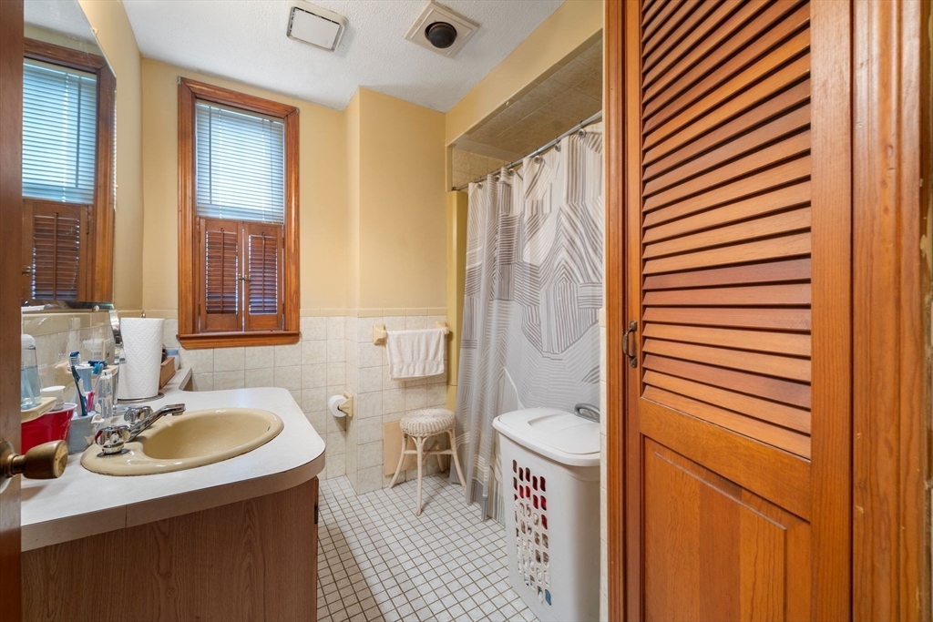 46 R H Street Boston, MA 02115 - Photo 15 of 27
