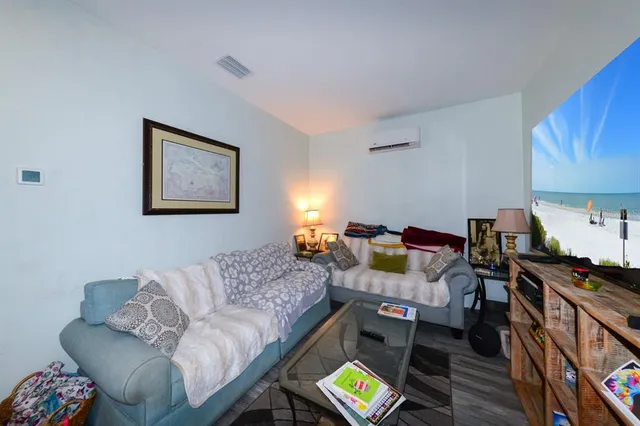 $679,000 | 273 South Havana Road, Venice, FL 34292