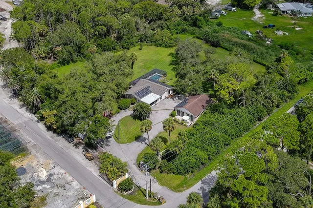 $679,000 | 273 South Havana Road, Venice, FL 34292