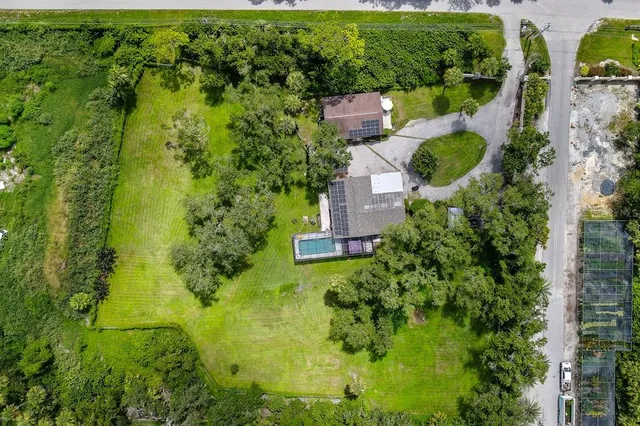 $679,000 | 273 South Havana Road, Venice, FL 34292