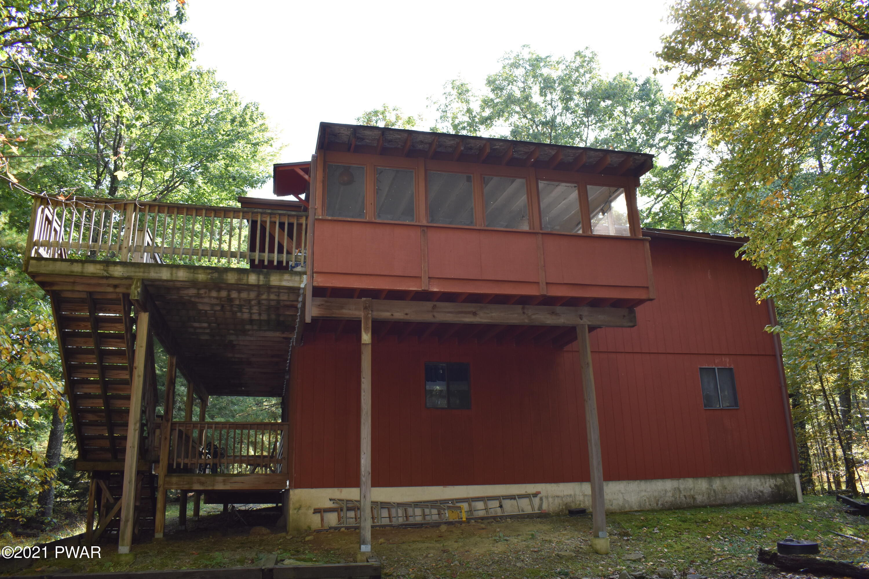 122 Maple Ridge Drive Hawley, PA 18428 - Photo 2 of 77