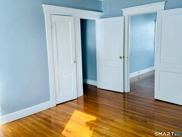 $2,100 | 1428 Dixwell Avenue, Hamden, CT 06514