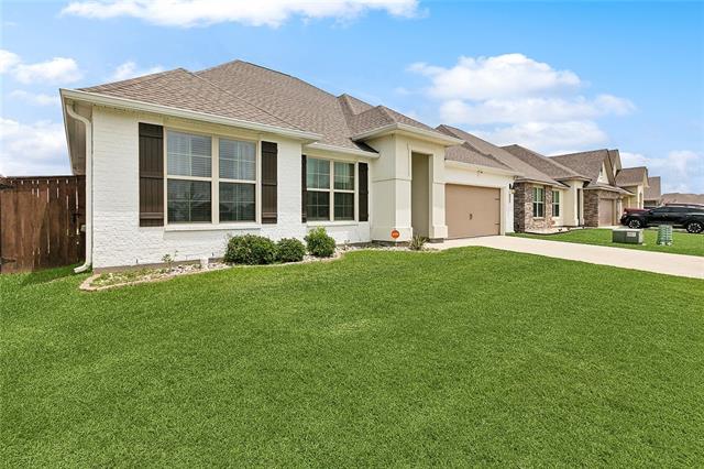 3890 Hummel Crst Road Slidell, LA 70461 - Photo 3 of 19